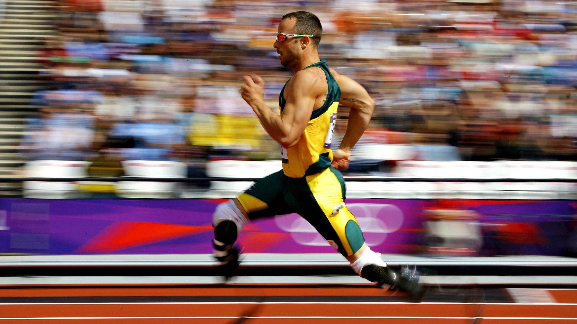 佩拉卡尼与桑托罗决赛配合默契引爆现场，卡佩拉替补